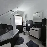 Andreas 아파트 *